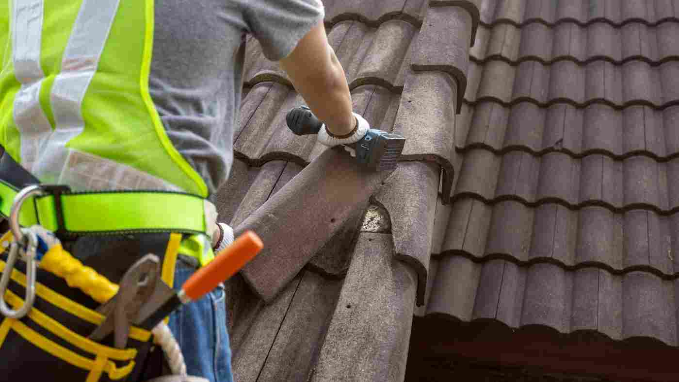 how long do tile roofs last
