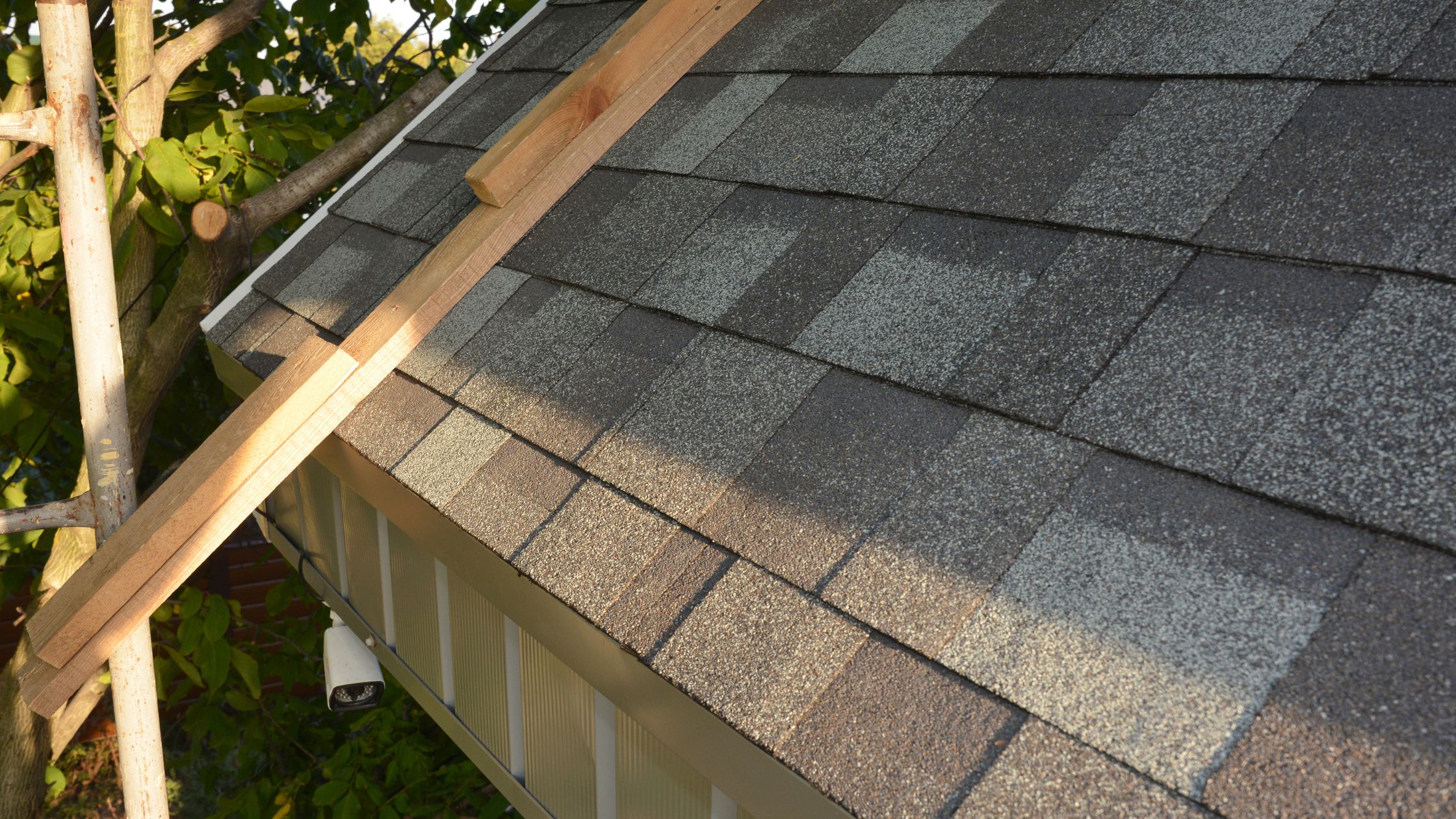 how many bundles of shingles for an 8x10 roof